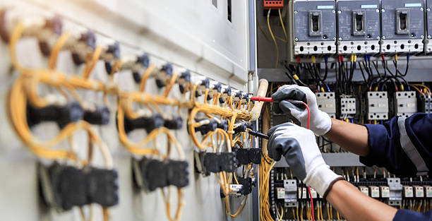 Professional Electrician technician working in Owatonna, MN